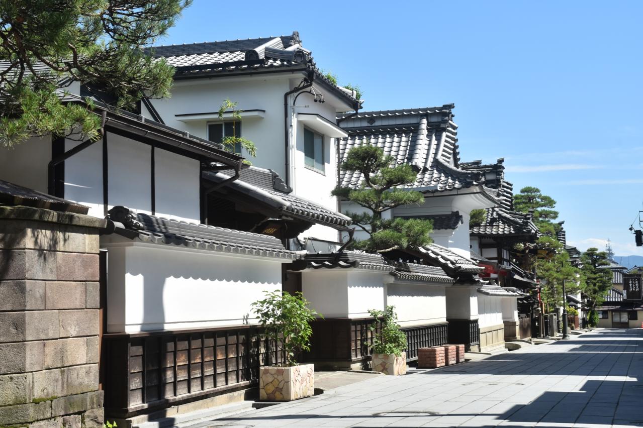 善光寺付近の街並み 宿坊