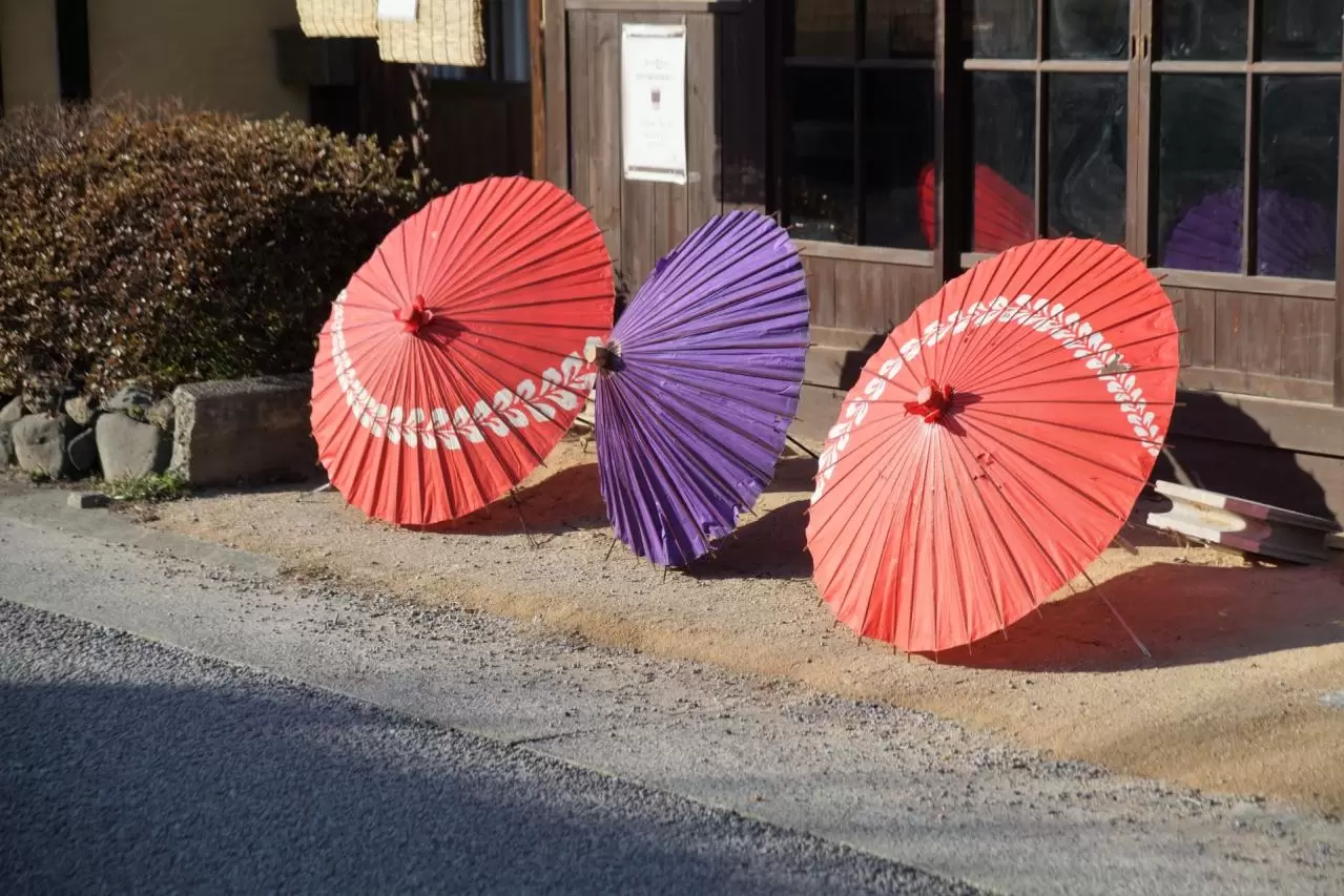 上賀茂神社の社家町の和傘