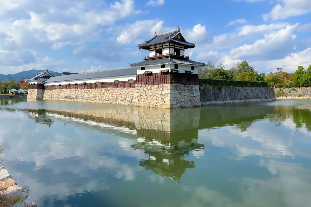 広島城 水堀と太鼓櫓