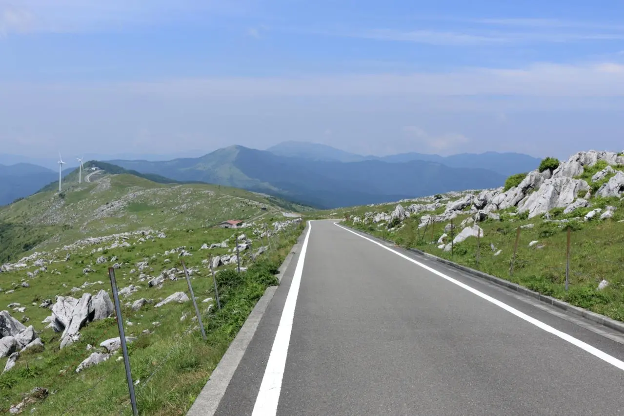 四国カルスト　夏のドライブルート