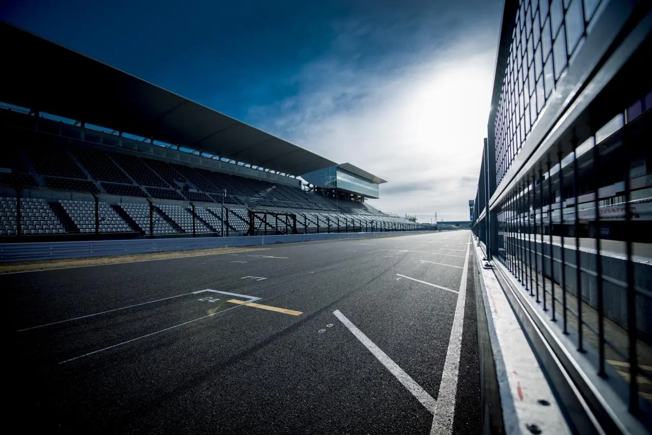 鈴鹿サーキットのストレート