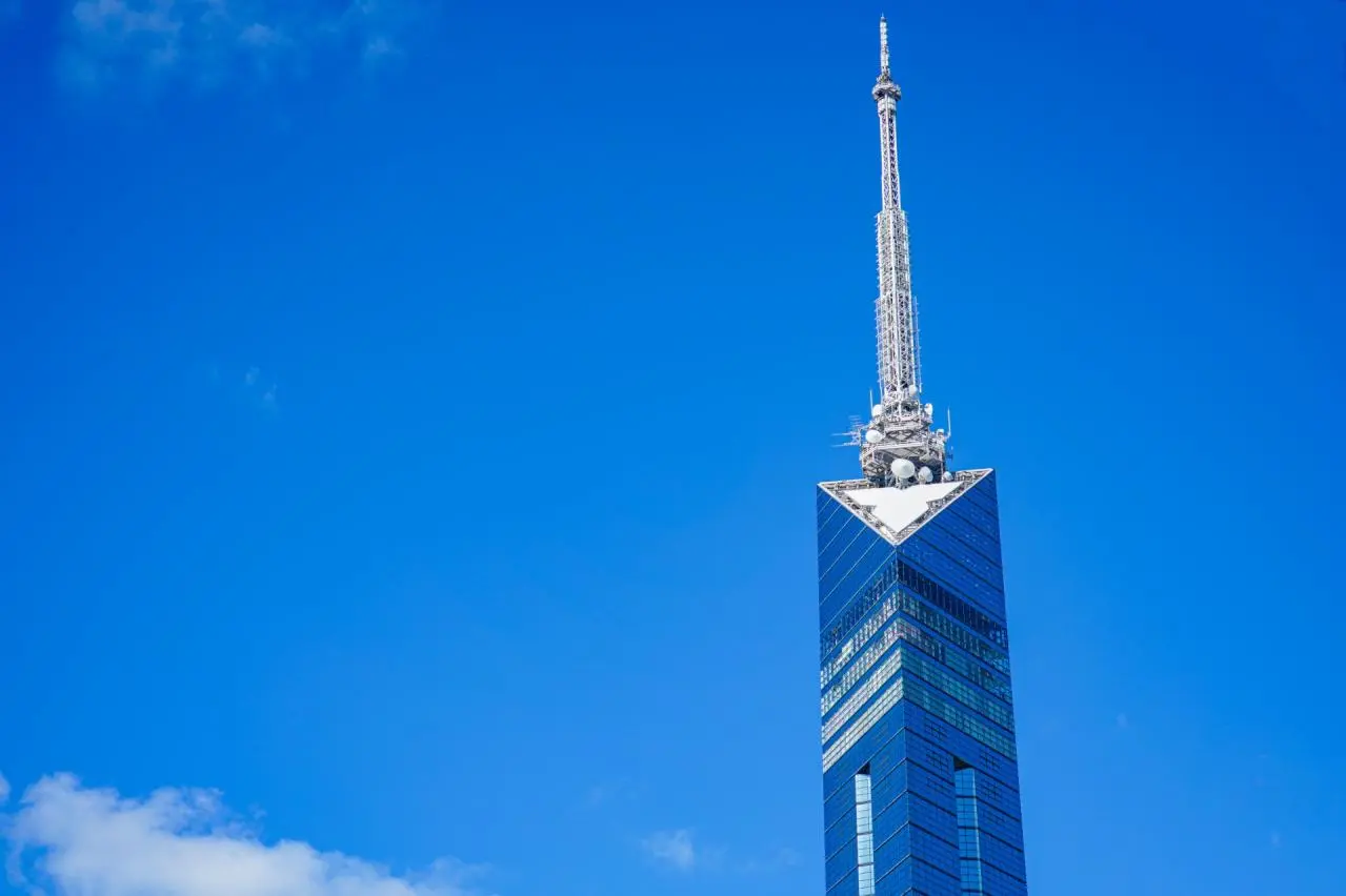 福岡タワーの近景