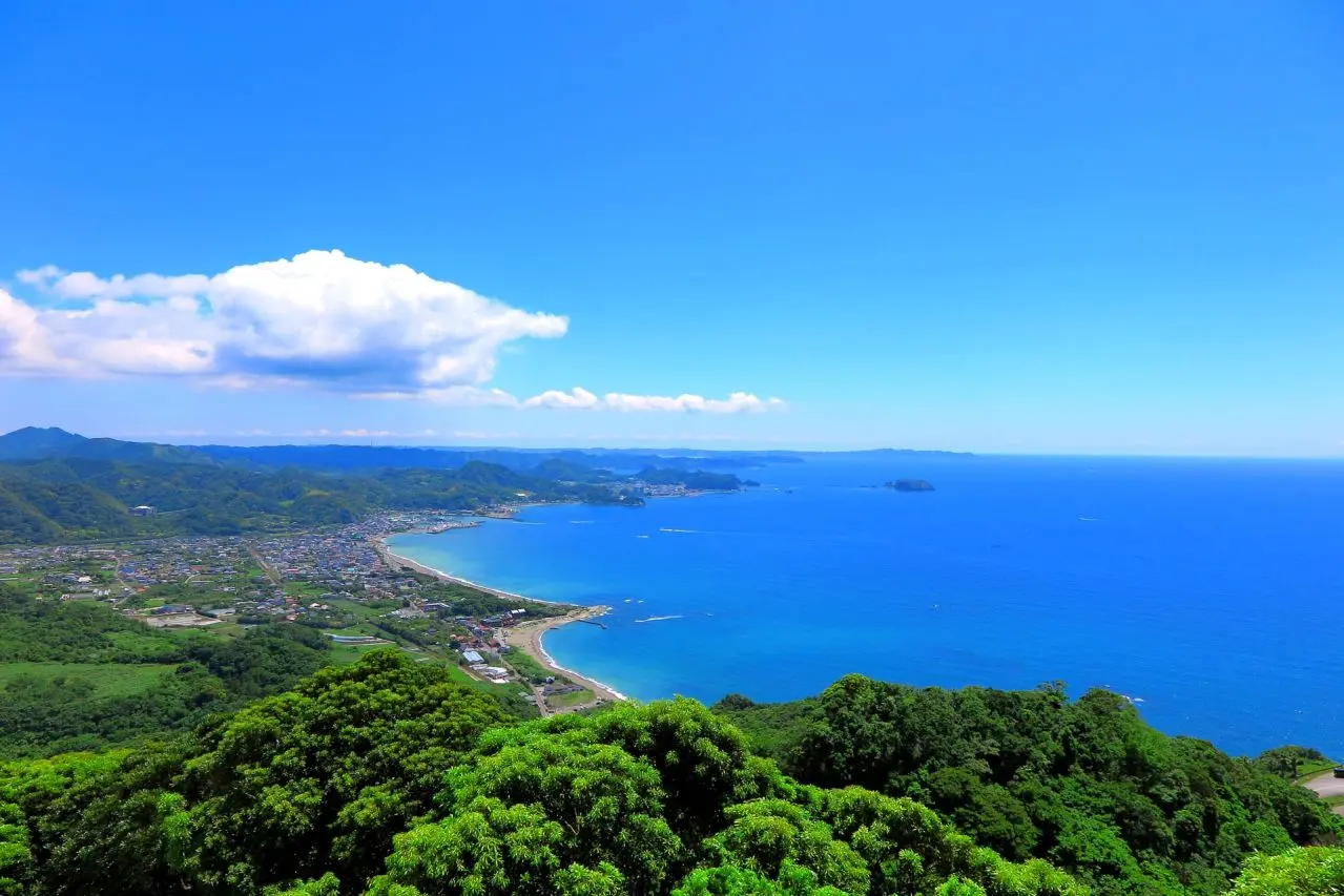 青空と海が広がる絶景