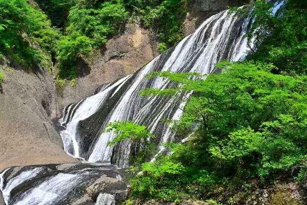 袋田瀑布