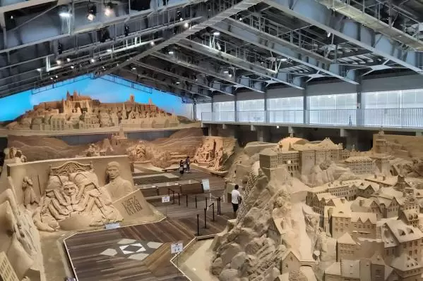 Tottori Sand Dunes Conan
