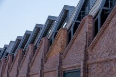 トヨタ産業技術記念館 のこぎり屋根の赤レンガ建物