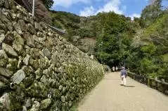 箕面大滝までの滝道