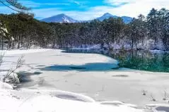 裏磐梯五色沼　るり沼より磐梯山