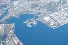 航空機から見た八景島