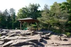  厳美渓の休み所