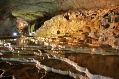 秋芳洞　百枚皿