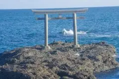 磯前神社　神磯の鳥居