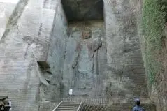 鋸山の百尺観音